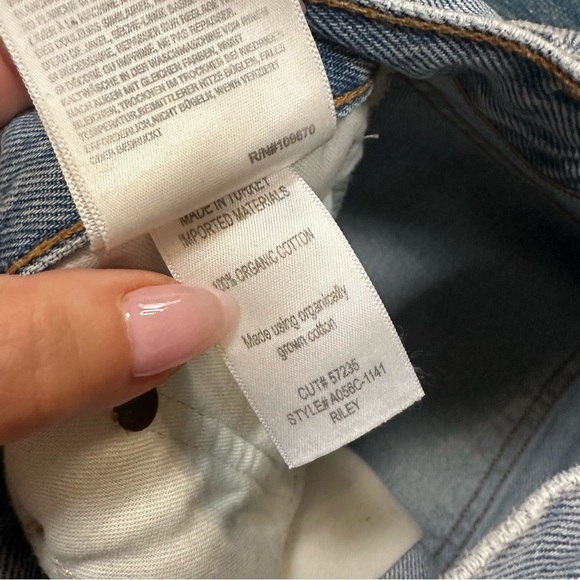 Agolde Riley High Rise Crop - Picture 7 of 12